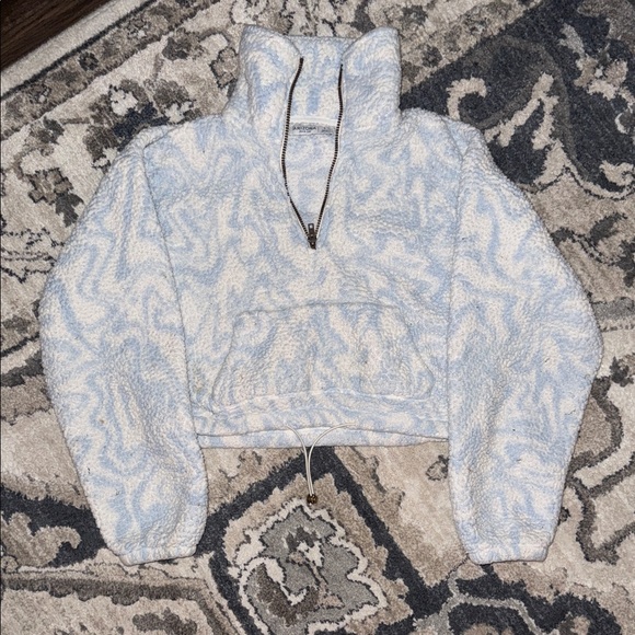 Arizona Jean Company Other - Arizona Jean Company Blue and White Patterned Hoodie